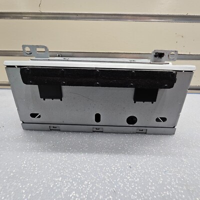  12-14 Ford FOCUS AM/FM Radio CD Player MP3 Receiver W/O Navigation w/ 1 INPUT