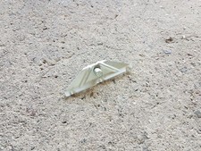 BMW X1 E84 Batteriehalter mit Schraube 7211160 7631587