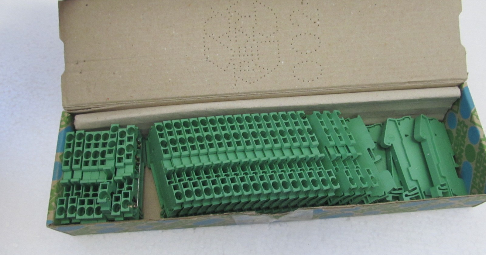 33PCS Phoenix ST 2.5-TWIN GN 3037326 wiring terminals New in Open Box