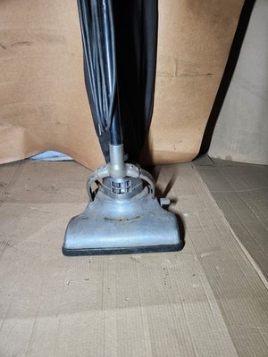 Montgomery Ward Majestic Upright Vacuum Works Nice Vintage Antique