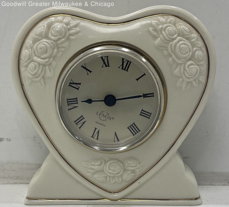 Vintage Lenox Rosebud Collection Heart Shaped Clock