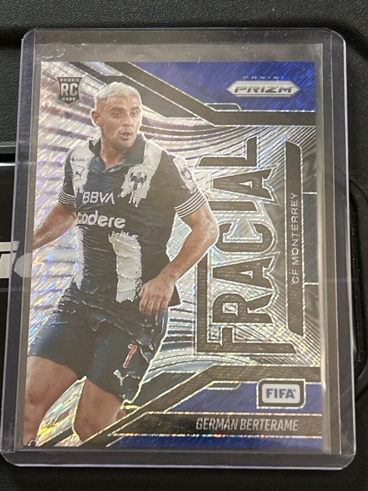 2025-26 Panini Prizm FIFA Soccer Germán Berterame Blue Shimmer Rookie /5
