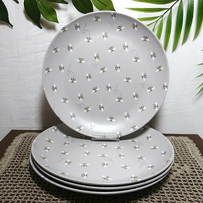 Bumble Bees Melamine 11'' Dinner Plate Set Of 4 Flying Busy Bee Gray Satin Matte