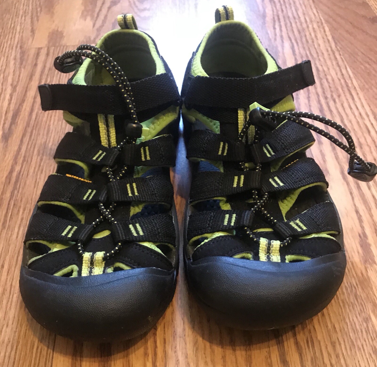 KEEN Sandali Impermeabili Donna Taglia 5 Nero e Verde Outdoor