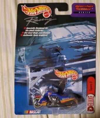 1:64 Hot Wheels Scorchin Scooter Primera Edicion A Escala