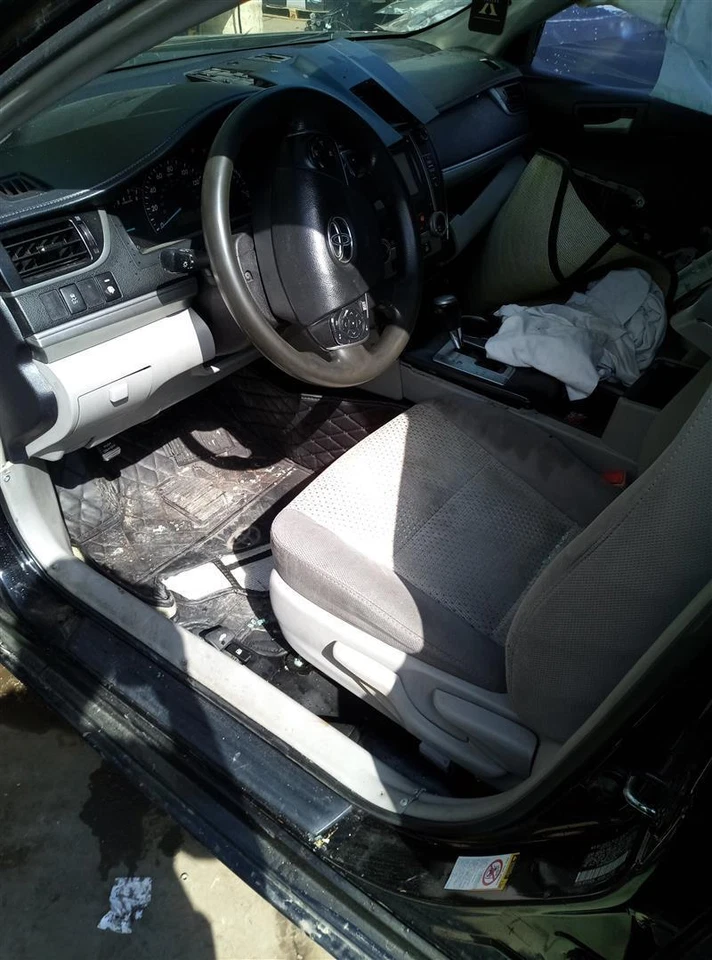 2014 Toyota Camry Speedometer Gauge OEM Black 257-65576 228K Miles - Image 4 of 4