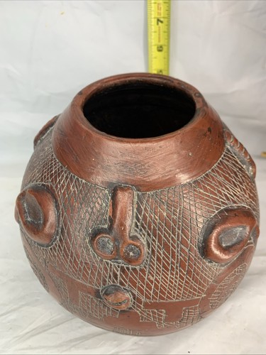 Vaso vintage Marajoara Brasile faccia terracotta arte ceramica Amazon fatto a mano - Foto 2 di 16