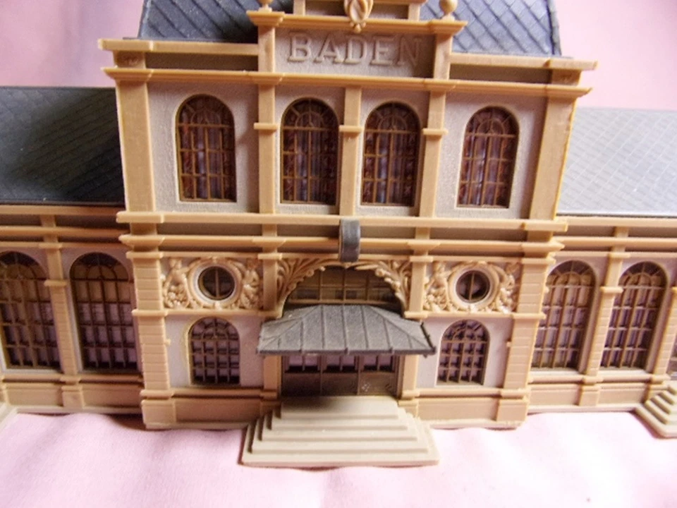 KIT MODELO ESTACIÓN VOLLMER BADEN-BADEN N 7505 - MONTADO Foto 2 de 4