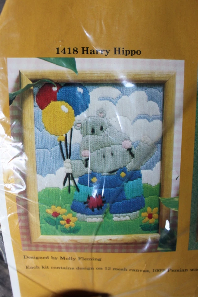 CREATIVE CIRCLE "Harry Hippo" CREWEL KIT #1418 - VINTAGE 70's - NEW with frame - Image 2 of 4