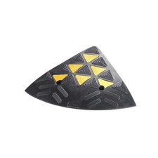 ELEMENTO TERMINALE RAMPE CORDOLI MARCIAPIEDI GOMMA 36X36X15cm