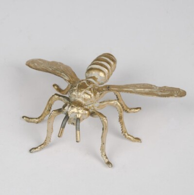 Metall Gold Bienenkönigin Statue Regal Sitz Schreibtisch Vintage Ornament Deko Figur