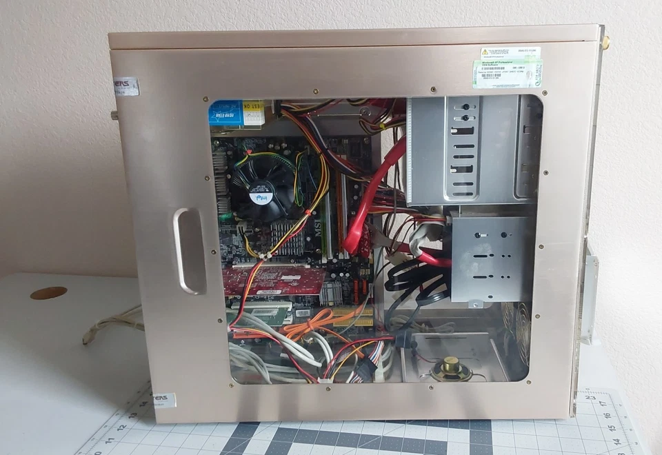 Retro Gaming PC MSI MS-7208 N1996 MoBa intel Pentium 4 350 2GB Nvidia GT 6600 - Image 3 of 4