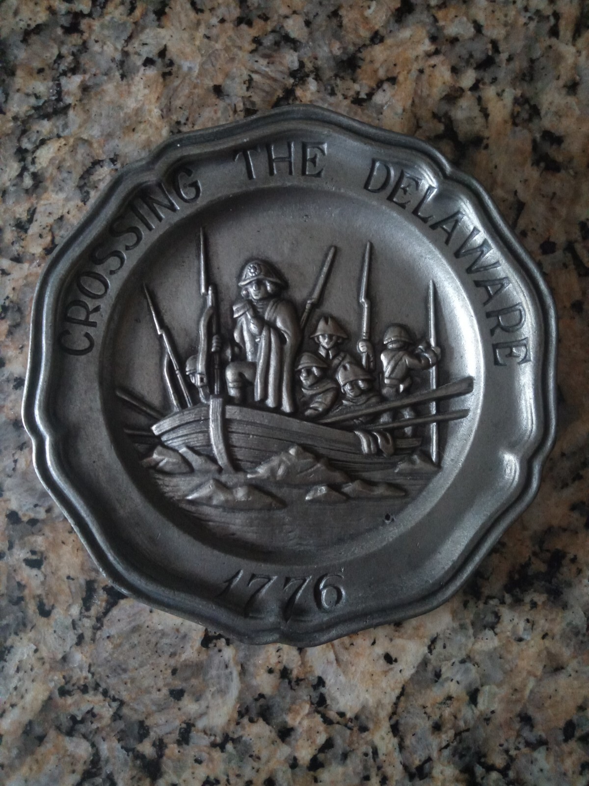 Sexton 1973 USA Vintage American Pewter 4 Piece Wall Plates 7 in