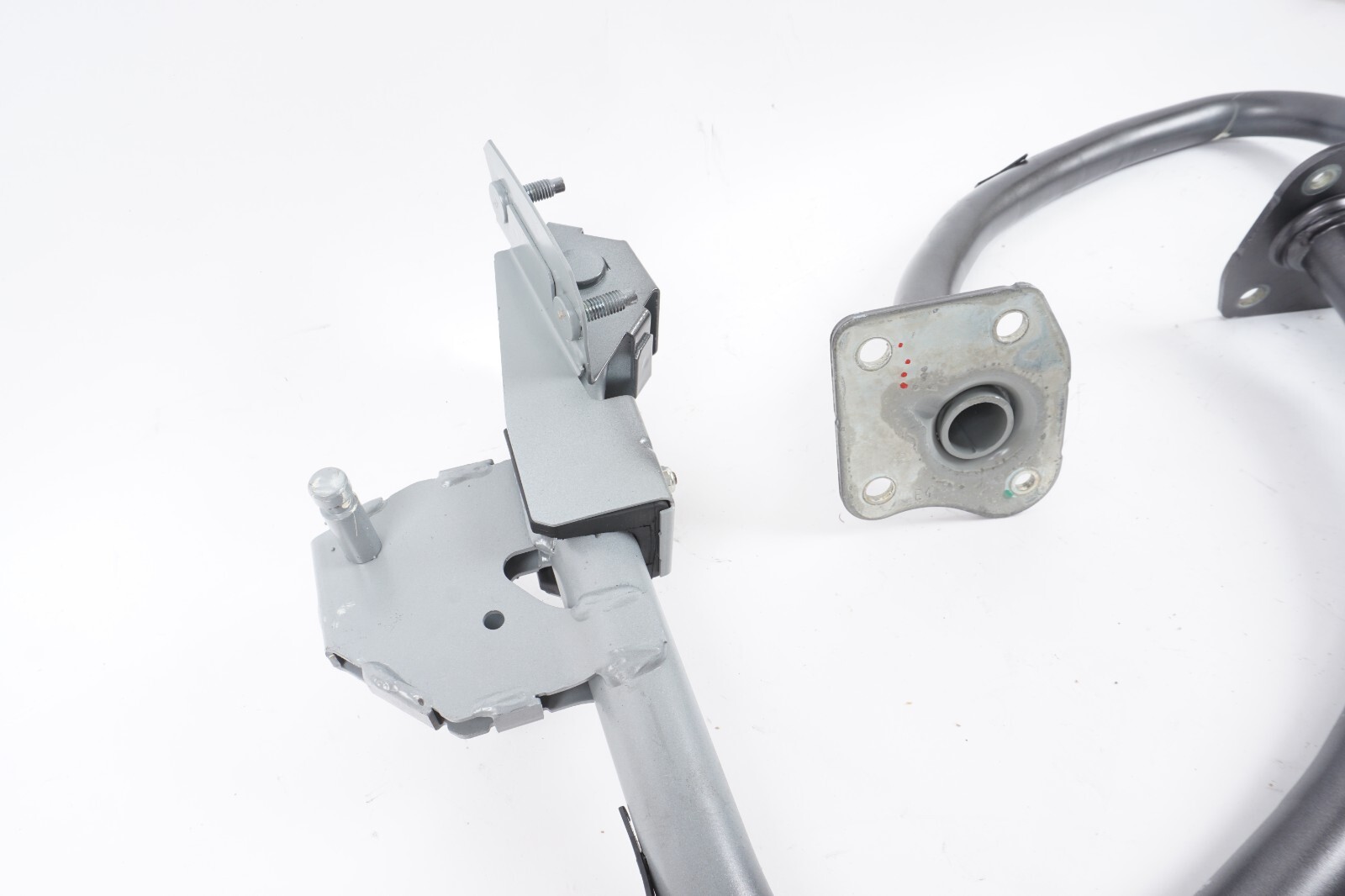 2014-2019 MASERATI GHIBLI TRUNK LID HINGE LEFT & RIGHT OEM