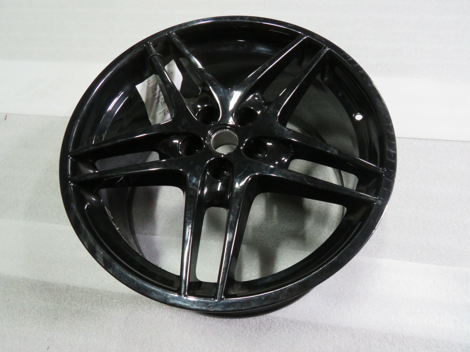 Ferrari F430, Rear Wheel, Black, Damage / Prior Repair, Used, P/N 194266