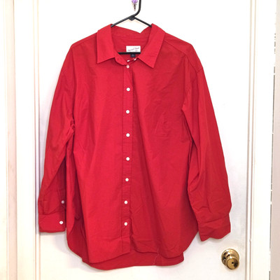 Universal Thread  Women s Red Oversized Fit Button-Up Shirt XXL Long Sleeve