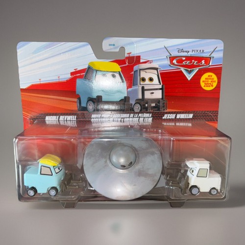 2024 Disney Pixar Cars Nicole Revwell Movie Prop UFO Saucer Jessie Wheelin 1:55 - Picture 1 of 4