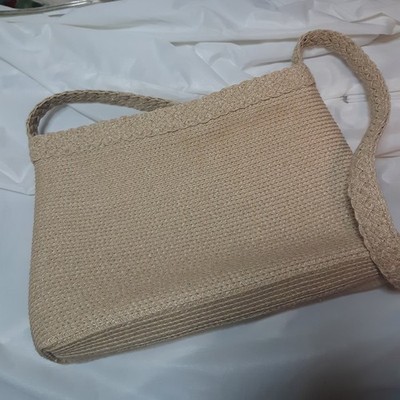 TALBOTS BEIGE WOVEN SMALL SHOULDER BAG LINED WITH PINK FABRIC