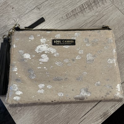 Soul Carrier Off White/Tan Cowhide Clutch Hair-on Leather Desert Rain/Silver