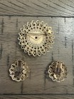 Vintage Gold Tone Floral Brooch and Earrings Set With Light Green Rhinestones — photo 7