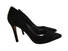BEAUTIFUL VINCE CAMUTO BLACK SUEDE PUMPS HEELS Size US 9 B / EU 39