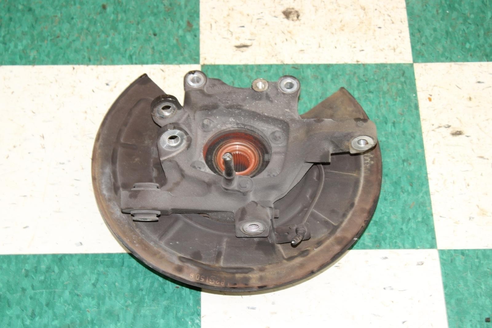 Maserati Ghibli 2014-2022 Rear Right Steering wheel hub