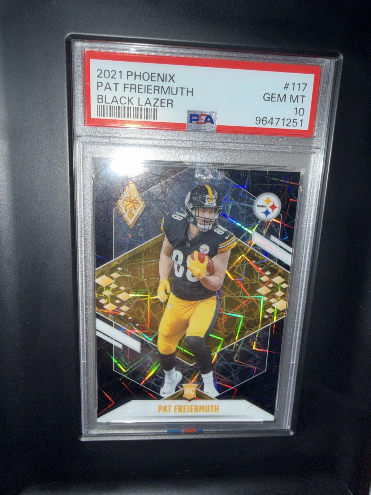 2021 Panini Phoenix - Rookie Pat Freiermuth #117 Black /10 (RC) Pop2