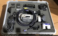 Sony DCR-VX2000 Digital Handycam Set w/Case - Untested