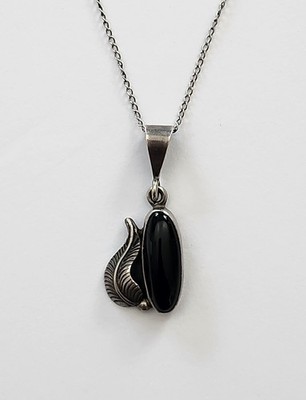 Navajo Signed E. Richards Pendant Onyx Sterling Silver Native American Vintage