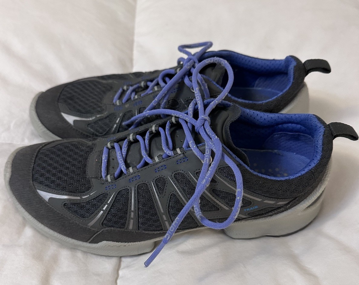 ECCO Gray Periwinkle Performance Train Athletic S… - image 2