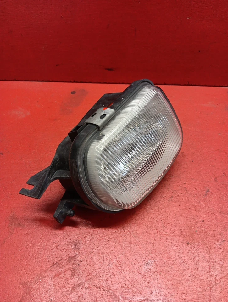 Conjunto de faros antiniebla izquierda Mercedes-Benz C230 240 320 SLK 2000-2004 2158200556 Foto 2 de 4