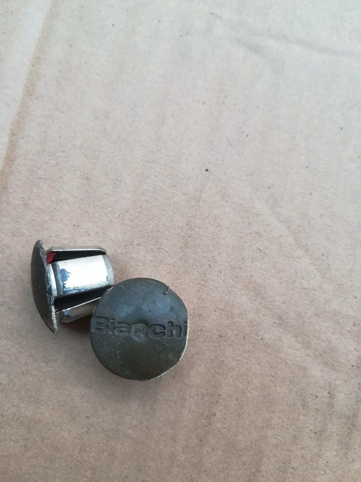 JTKREW 15 Pièces Bouchons D'extrémité De Guidon De Vélo,Plastique Montagne Capuchon De Poignée De Vélo,Noir Bouchon D'embout De Guidon,D'extrémité De Barre Plug Pour Vélo De Route