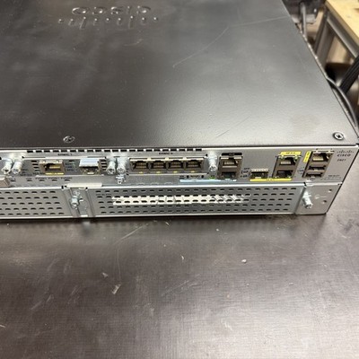 Cisco CISCO2921/K9 Router   8 GbE, EHWIC Module, PSU, IOS 15   voll funktionsfäh