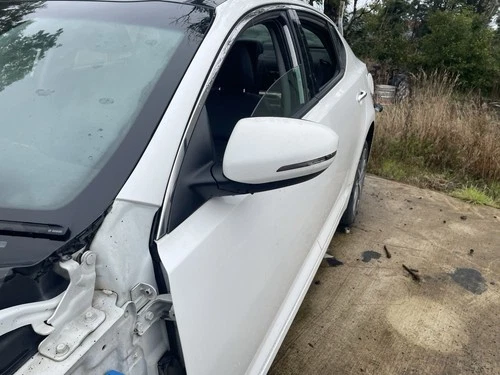 kia optima wing mirror passenger left  side + indicator TF 2010 - 2015 damaged