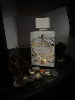 New Bundle Deal Bade'e Al Oud Honor & Glory by Lattafa, 3.4 oz Sprays No Box