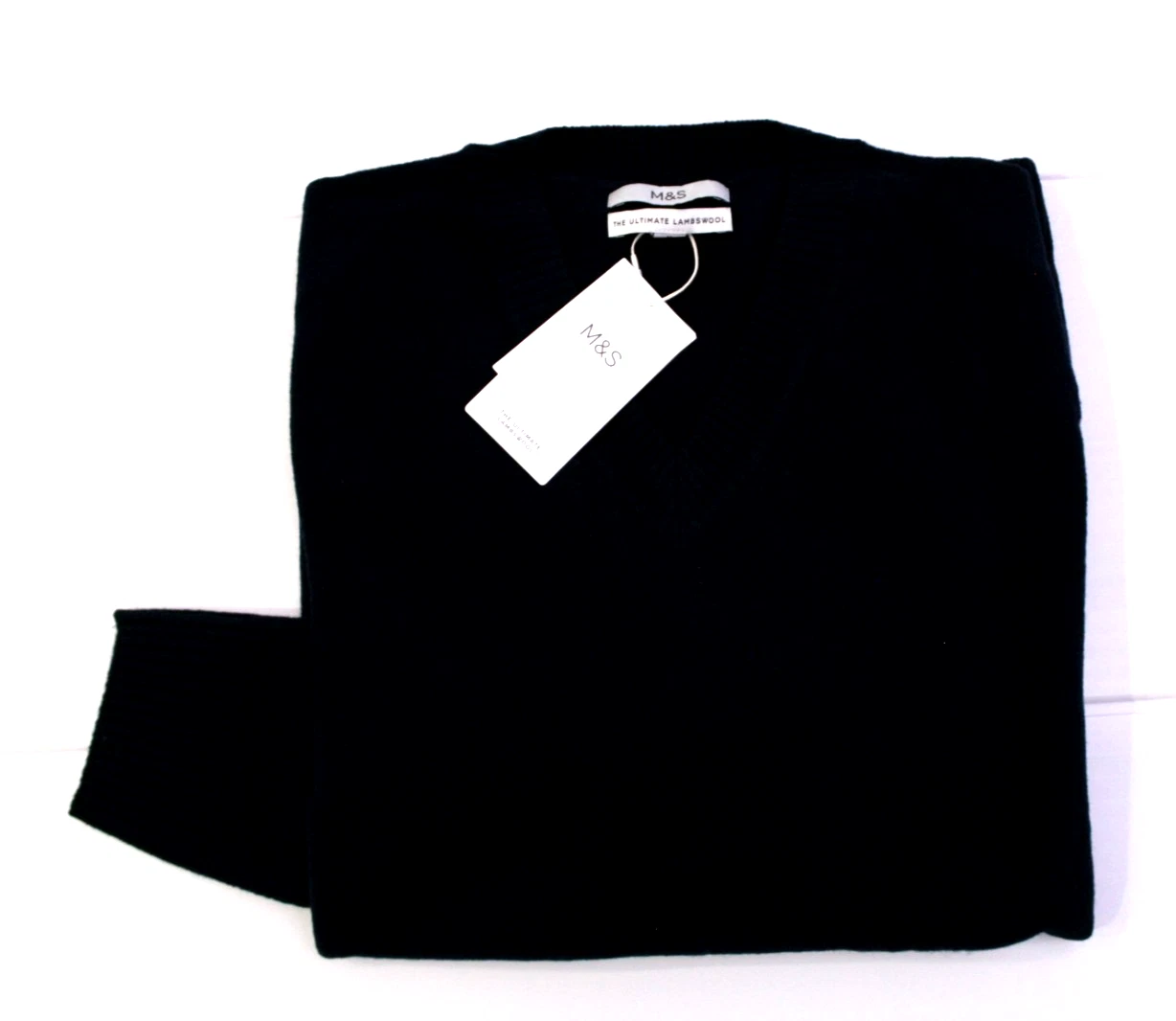 M & S Mens Extra Fine Ultimate Lambswool V Neck Sweater Jumper ~ Size XL Long
Opens in a new window
