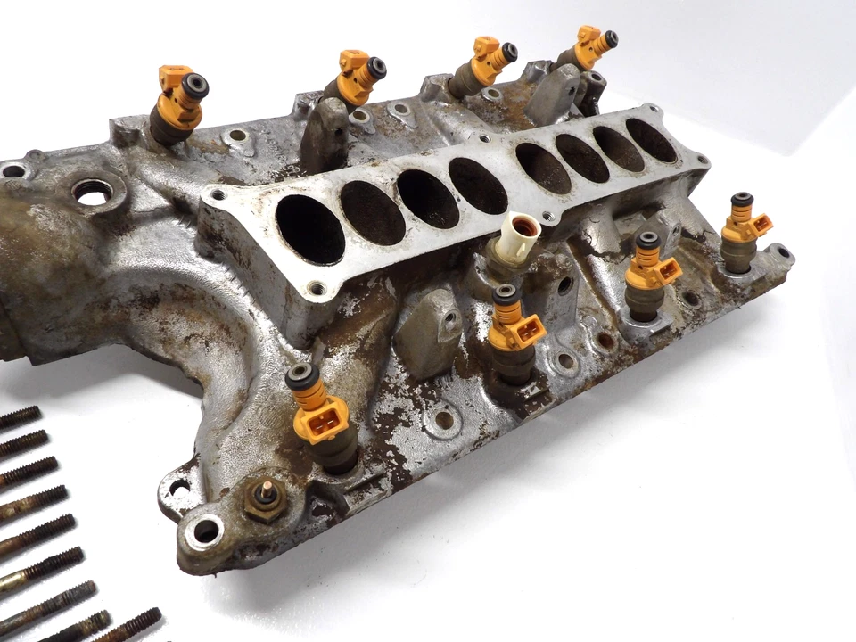 87-96 Ford F150 5.8 351 V8 Lower Fuel Injector Intake Manifold RF-E8TE-9K461-B - Image 3 of 4