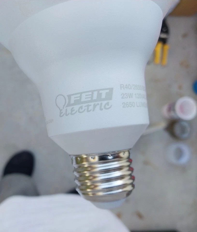 Светодиодный дневной светильник FEIT Electric R40 23 Вт эквивалент 300 Вт 2650 люмен для бассейна спа 12 В - Изображение 4 из 4