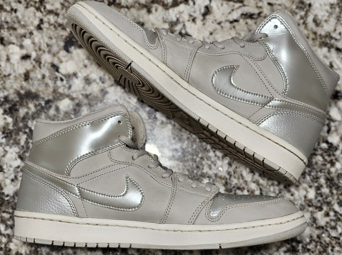 2001 Nike Air Jordan 1 Retro + Neutral Grey OG TOKYO US mens