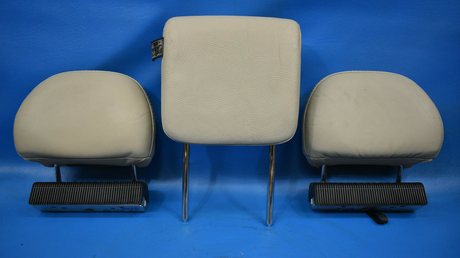 20032004 VOLVO XC90 REAR SEAT SET HEADRESTS LEATHER BEIGE OEM 8686714