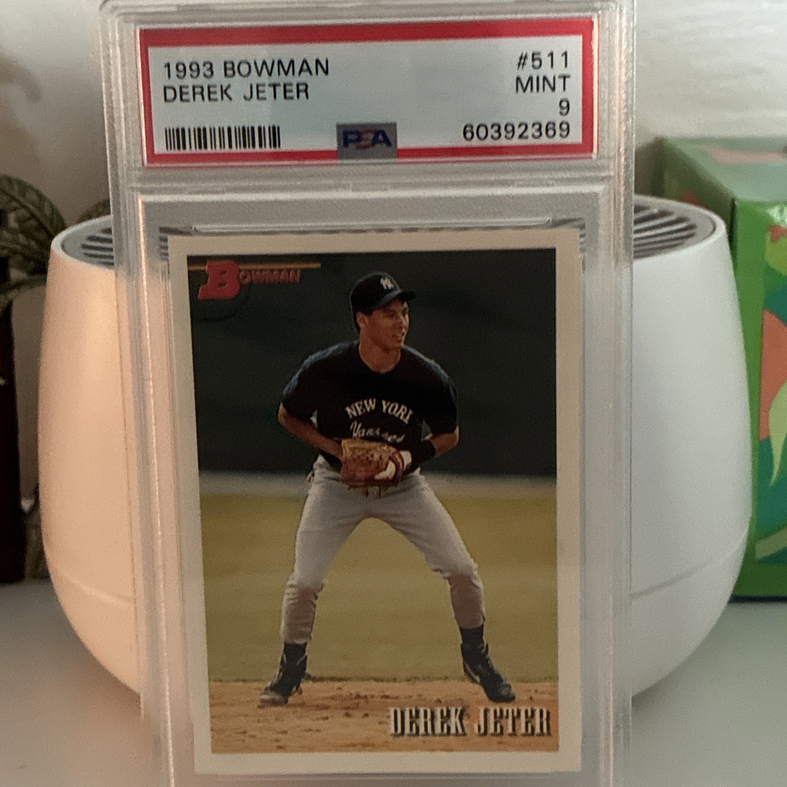 1993 Bowman Derek Jeter Rookie Card #511 PSA 9 Mint New York Yankees HOF Rookie view 9