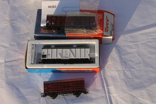 3 Wagons LILIPUT Couvert DB ROCO 46237 + 66382 Couvert Blanc et Marron des OBB | Zustand: Occasion