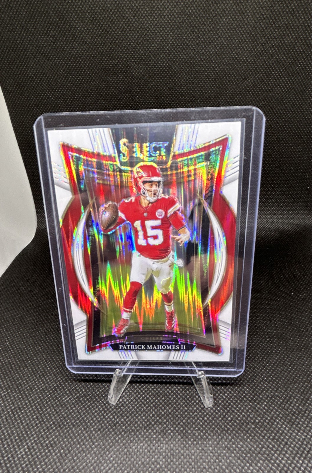 2024 Panini Select - Concourse Patrick Mahomes II #33 White Shock Prizm /199