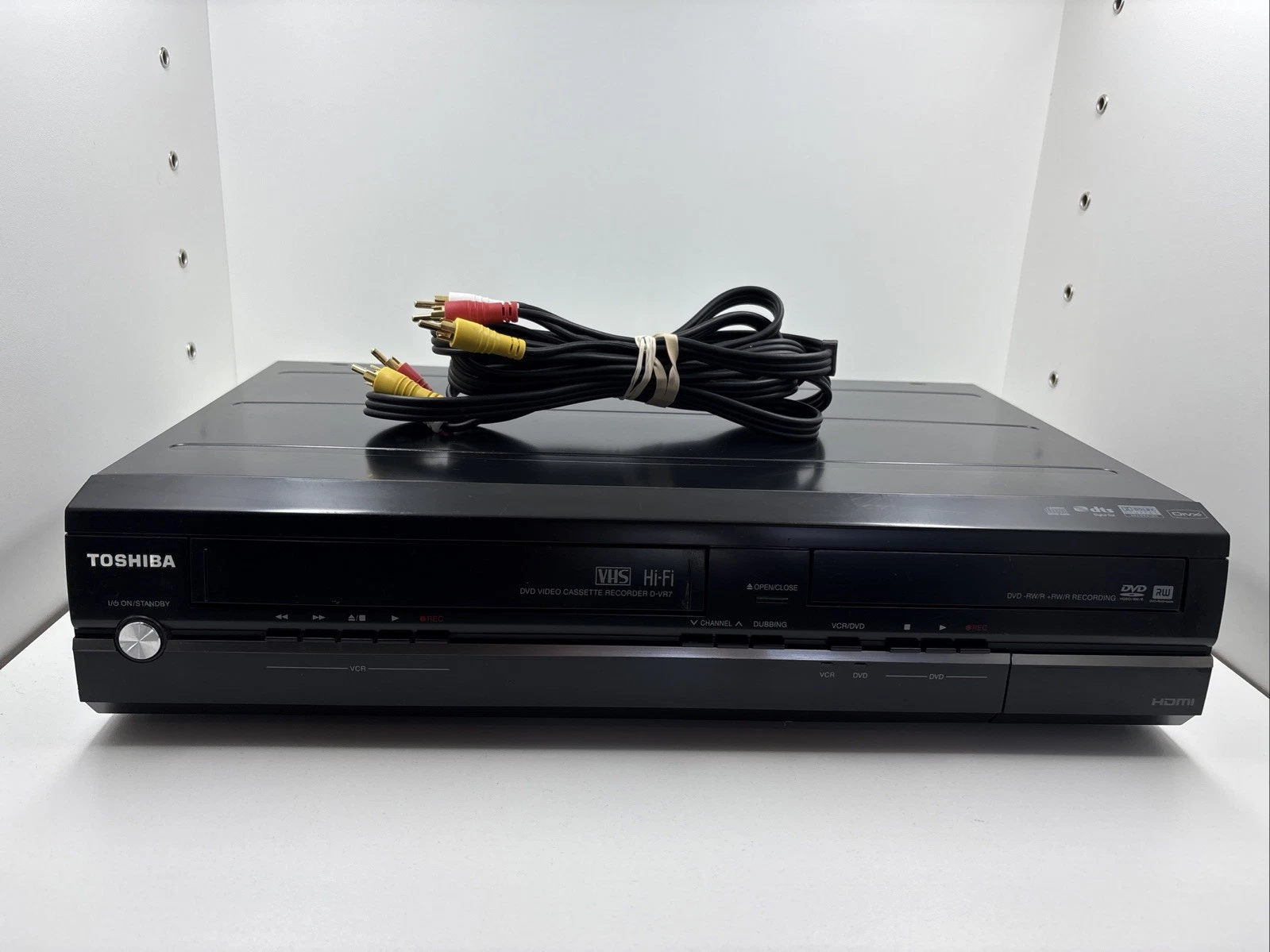 Toshiba D-VR7 DVD VCR Combo Player/Recorder For Parts VHS Powers Down
