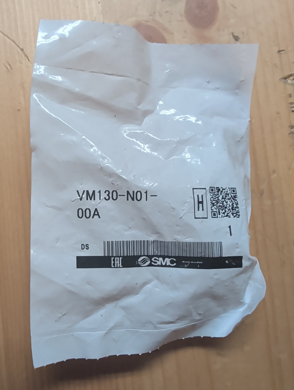 SMC VM130-01-00A 3-Port Mechanical Valve FNIP