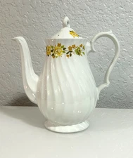 Vintage MYOTT CHANTILLY White Ironstone Coffee/Tea Pod w Lid. Made in England