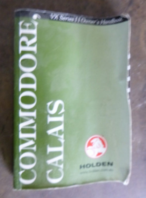 Holden Commodore VX2 Owners Manual (Sept 2001) B