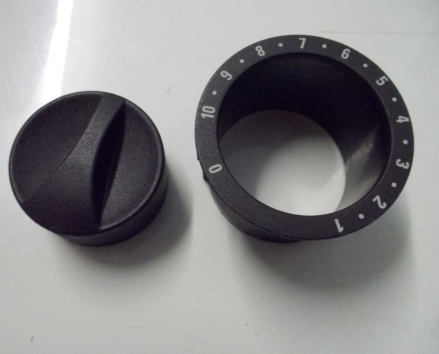 Truma 3002 Heater Control Knob and surround with Rod Caravan