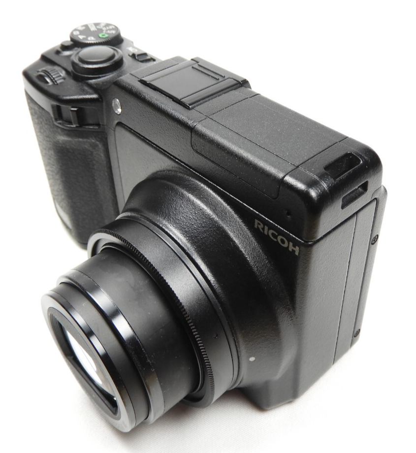 リコー　GXR＋P10kit Ricoh GXR 10MP P10 4.9-52.5mm F/3.5-5.6 KIT Digital Camera Near