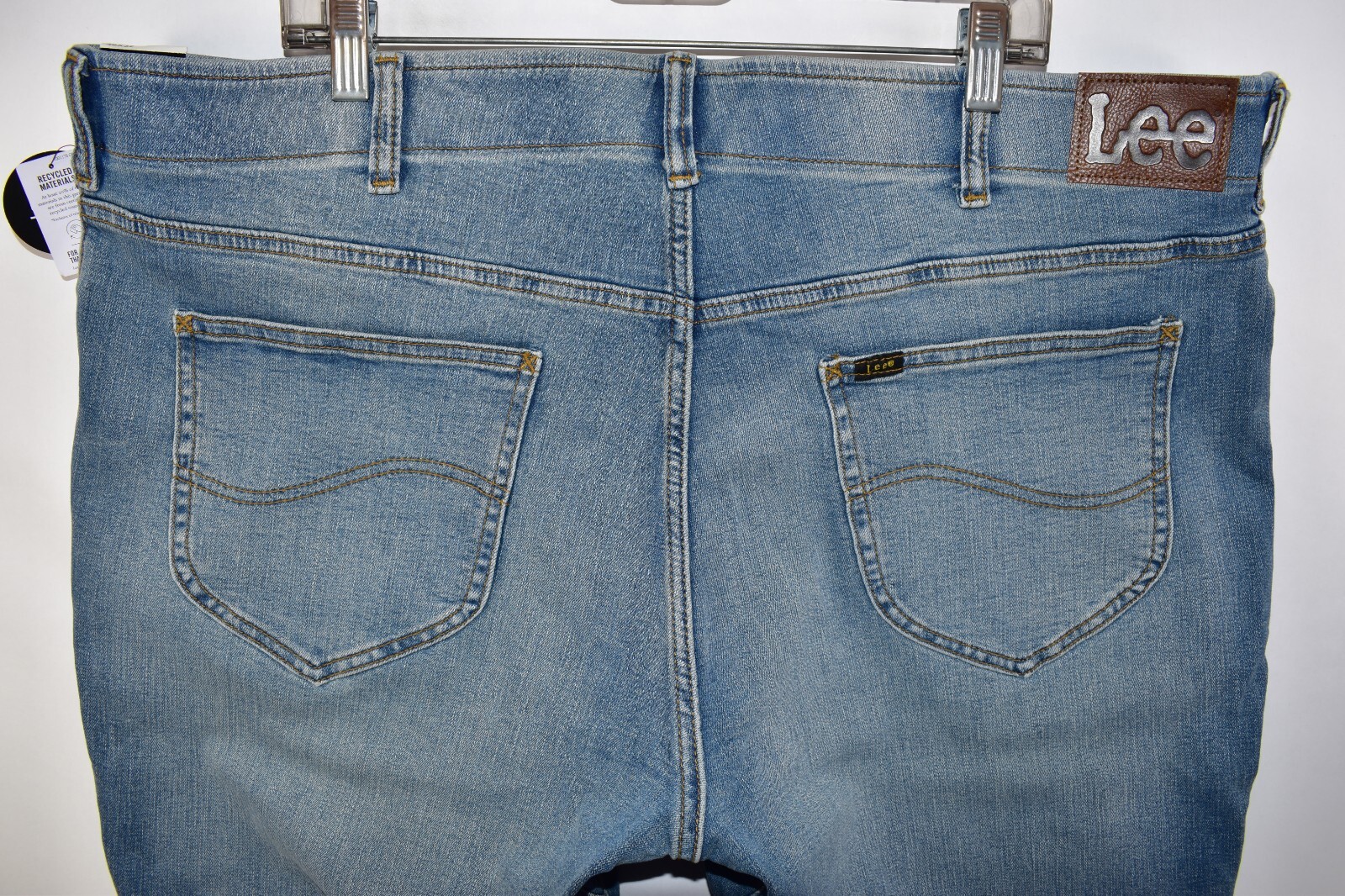 New Lee Relaxed Fit Straight Leg Extreme Motion MVP Waist Jeans Mens Size 46x32